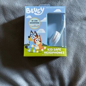NIB Bluey Kid Safe Headphones with Microphone
